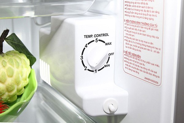 Cách chỉnh nhiệt độ tủ lạnh Samsung bằng nút điều chỉnh cơ Cách chỉnh nhiệt độ tủ lạnh Samsung bằng nút điều chỉnh cơ