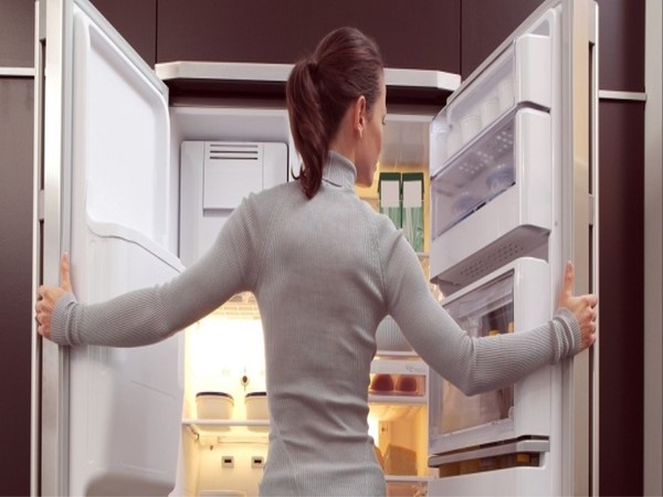 Nguyên nhân tủ lạnh vẫn chạy nhưng không đông đá do người dùng