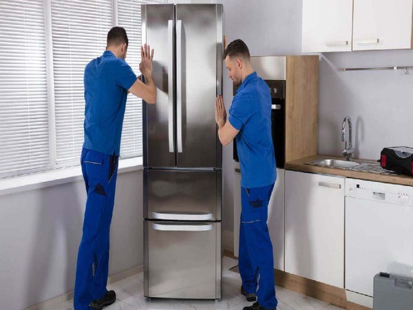 Rút điện tủ lạnh khi cần di chuyển hoặc thay đổi vị trí tủ lạnh