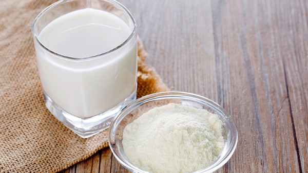 Sử dụng thùng giữ nhiệt kết hợp đá khô Sử dụng thùng giữ nhiệt kết hợp đá khô