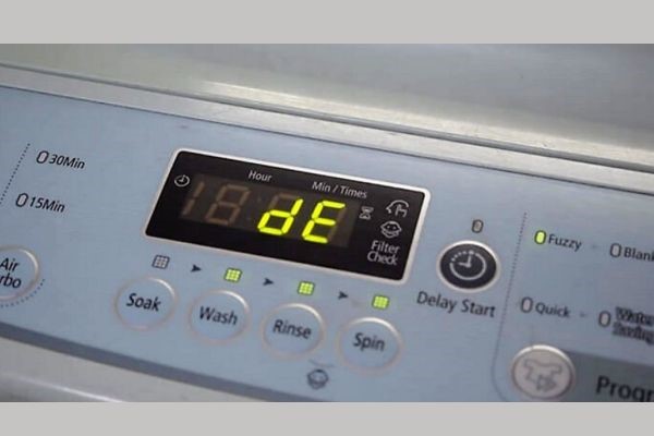Máy giặt báo lỗi trên màn hình Máy giặt báo lỗi trên màn hình