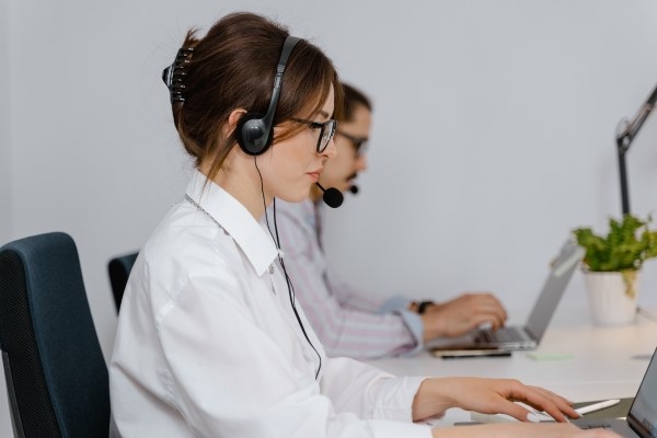 Tiếp nhận thông tin và tư vấn sơ bộ Tiếp nhận thông tin và tư vấn sơ bộ