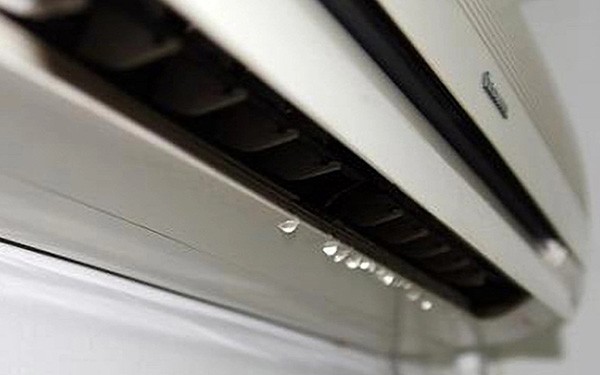 Máy lạnh bị chảy nước khi sử dụng