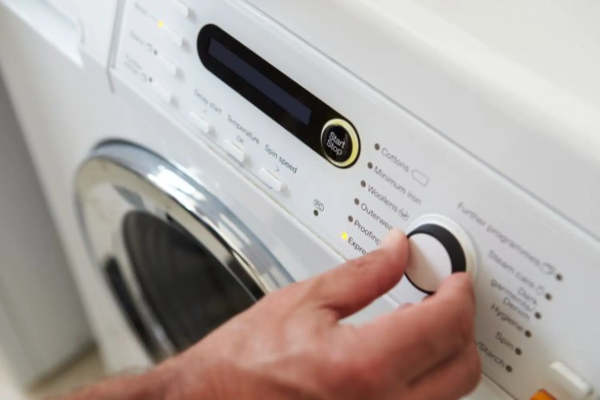Máy giặt không phản hồi bảng điều khiển