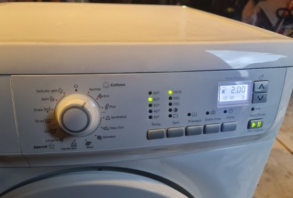 Sau khi reset máy vẫn nháy đèn hoặc báo lỗi