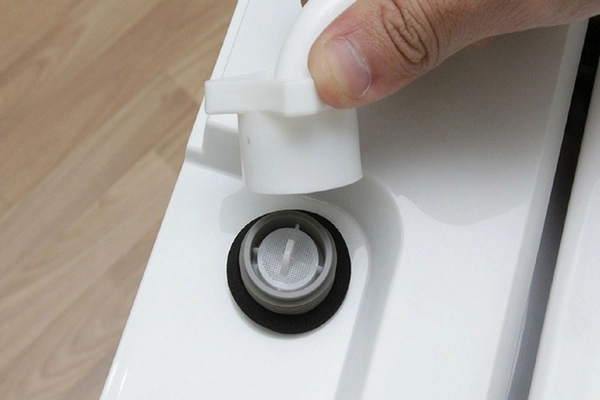 Nguồn nước cấp vào máy giặt yếu, cạn hoặc bị ngắt Nguồn nước cấp vào máy giặt yếu, cạn hoặc bị ngắt